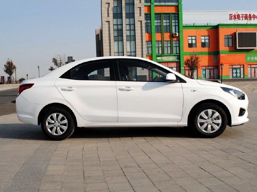 对折卖？这款合资车真疯了，售5万油耗3毛9，帝豪坐不住了