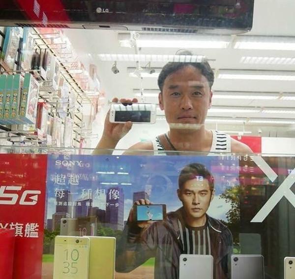 拳击手改行成著名男优, 他自认为帅过周杰伦, 最中意波多野结衣