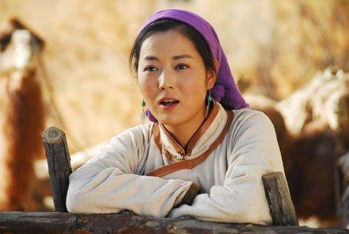 农村剧一姐王茜华丈夫曝光, 原来是熟悉的他! 难怪一直不愿公开