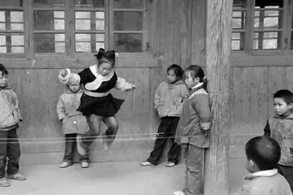 这些老照片, 献给我们回不去的童年!