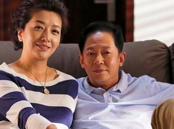 与许晴同居数年, 却爱上小8岁嫩模, 许晴至今都不肯原谅他!