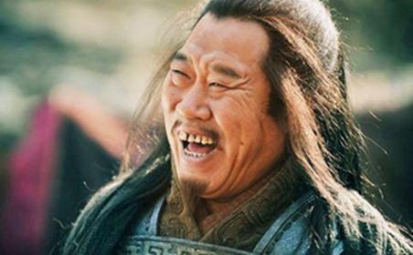 三国中隐藏最深的两位高人, 诸葛亮见面都要下跪, 却至死都没出山