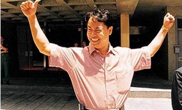 敲诈李嘉诚10亿的世纪悍匪张子强是什么来头? 为何他有军用AK47和炸药?