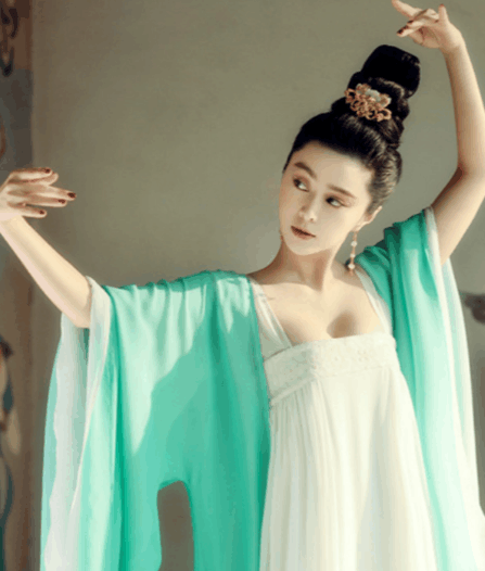 李隆基把楊玉環的牌子都翻爛了, 11年卻一個孩子都沒生, 原因其實很現實