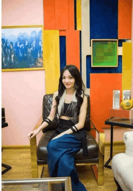 张韶涵不过是在裙子下面穿一条阔腿裤, 网友大呼: 美出新高度!