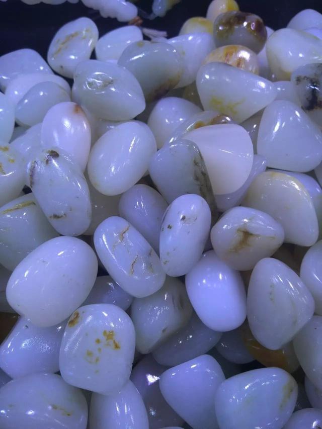 最新报道!刚刚运来一卡车价值千万的籽料, 结果……