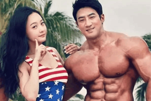 健身|建筑工人的肌肉和健身房练出来的肌肉, 有什么差距?