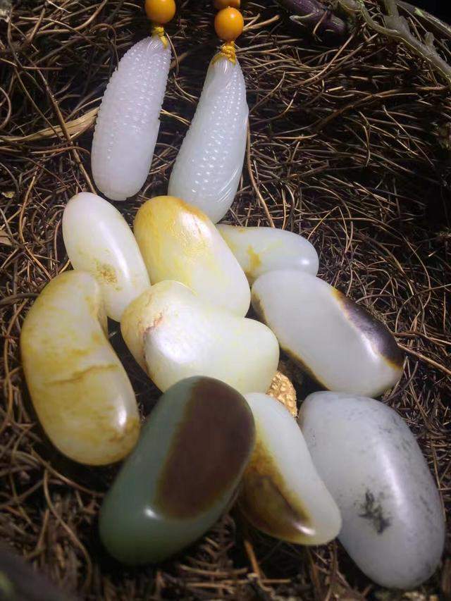 玉店伙计把价值200万的原石籽料摔裂, 老板没开除他还给奖金