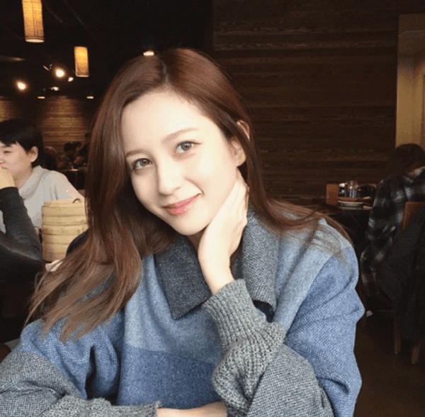 17岁网红温婉一夜爆红,受王思聪关注,网友:背后的推手原来是他