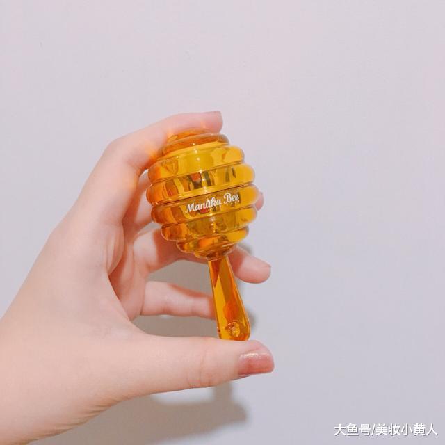 唇膏|江疏影随手一晒的唇膏, 价格一晒, 网友: 从此我扔掉了迪奥!