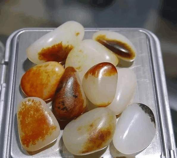 和田玉市场怎么了? 两极分化愈演愈烈, 该如何收藏?