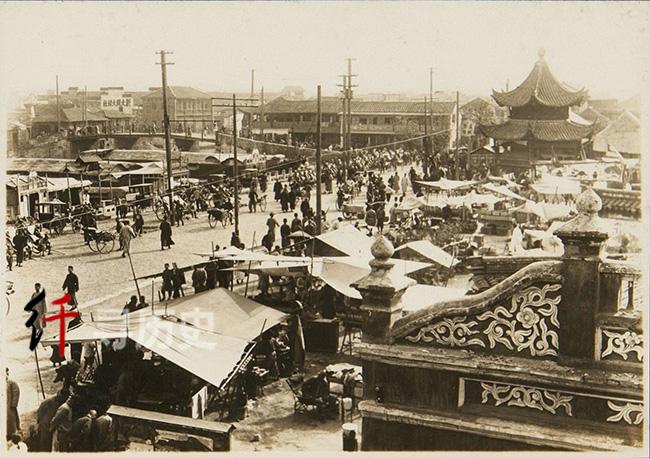 老照片 1936年的南京 鸡鸣寺前车水马龙