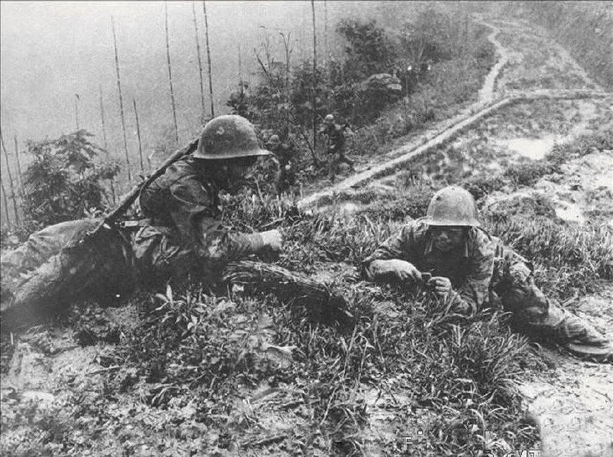 对越自卫反击战珍贵照片, 最后一张场面让人心痛!