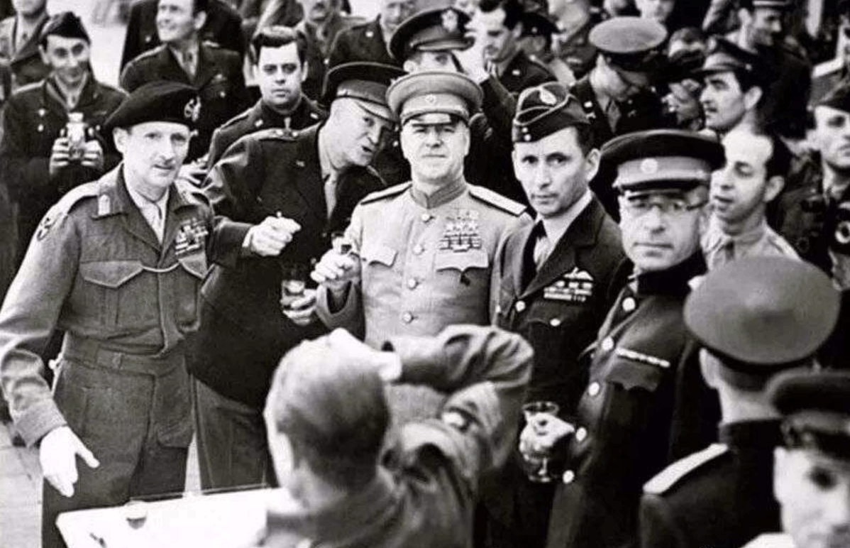 德国战争鬼才, 完成二战最大合围, 不足六万兵力击溃苏联百万大军