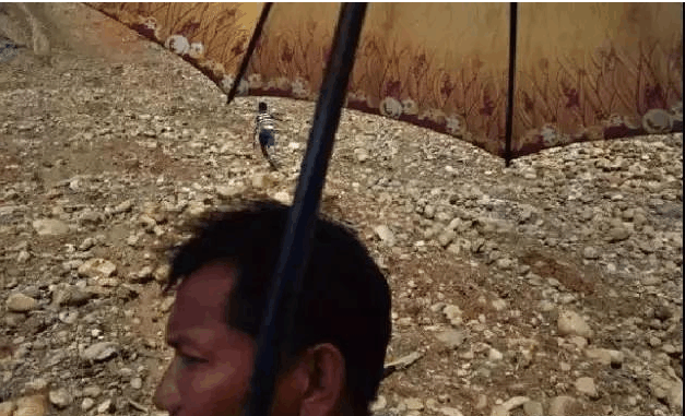 为了这块玉石, 他们赌上了一生