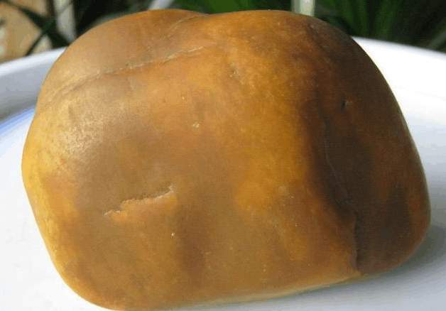 男子拿百万赌玉, 妻子和别人跑了, 差点沦为乞丐, 这块料子救了他