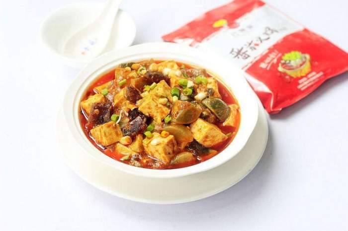 开胃又下饭的皮蛋烧豆腐 开胃又下饭的皮蛋烧豆腐