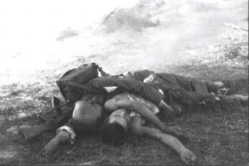 对越自卫反击战珍贵照片, 最后一张场面让人心痛!