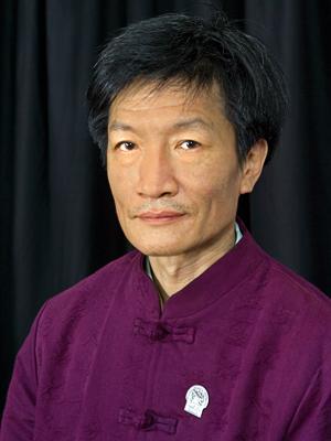 用刀“征服”美國的唯一華人刀匠——秦祥麟