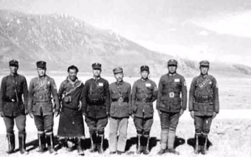 解放軍派兵到此地駐守, 發現竟有國軍, 他們流淚問: 是來送補給嗎