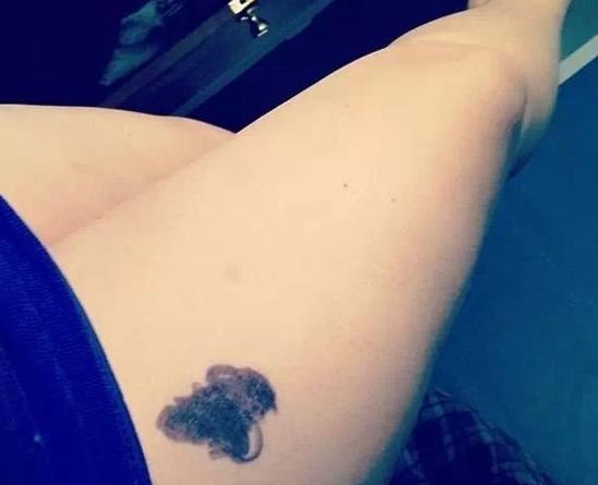 为什么女生的打底裤大多数都是黑色的? 看完你就懂了