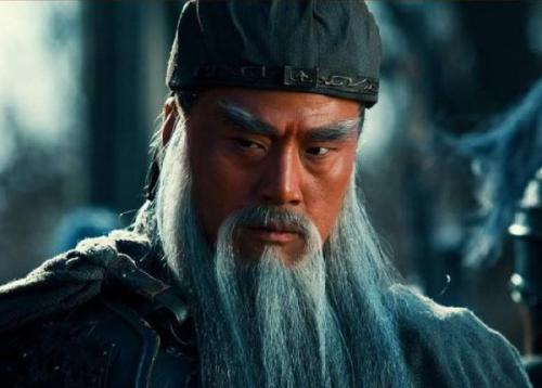 关羽杀了曹操一员大将, 40多年后被其儿子屠尽满门