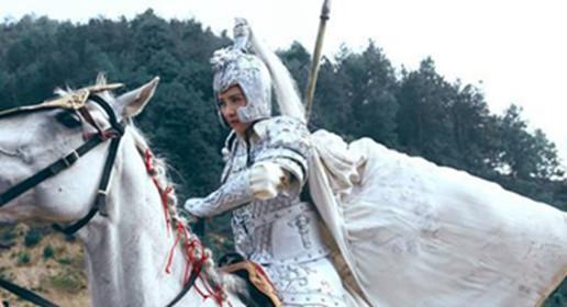 三国中隐藏最深的两位高人, 诸葛亮见面都要下跪, 却至死都没出山