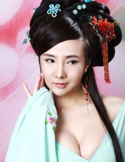 史上唯一的处女皇后, 死后被封为神, 盗墓贼见了她的陵墓都绕道走