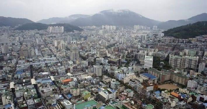 亚洲四小龙现状: 香港新加坡富裕, 而其中一个却成了发达国家!