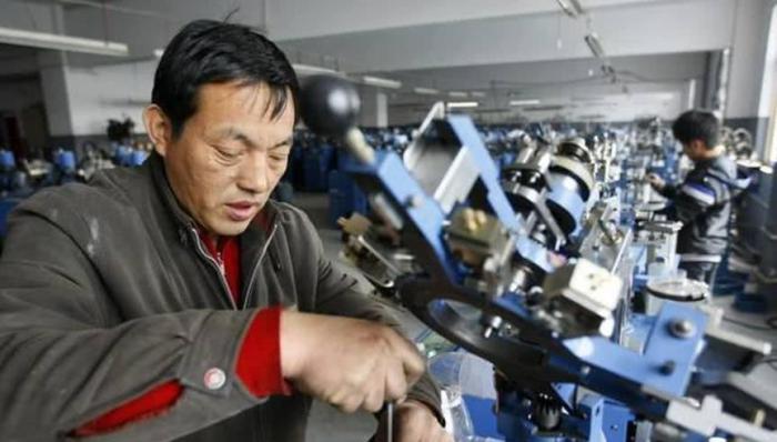 为什么越来越多的工厂面临倒闭? 内部员工说出了这3点原因