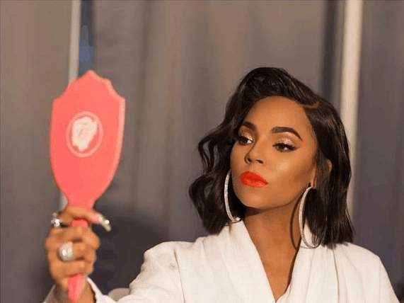 哈登新女友曝光,37岁女歌手身材不输卡戴珊,球迷:口味没变! 哈登新女友曝光,37岁女歌手身材不输卡戴珊,球迷:口味没变!