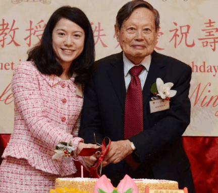 物理学家杨振宁真的很伟大吗?