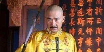 清朝最平庸的皇帝, 被厨师拿菜刀追着跑, 大内侍卫一旁看戏