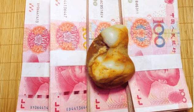 籽料版的“蒙娜丽莎”来了, 你看像什么?