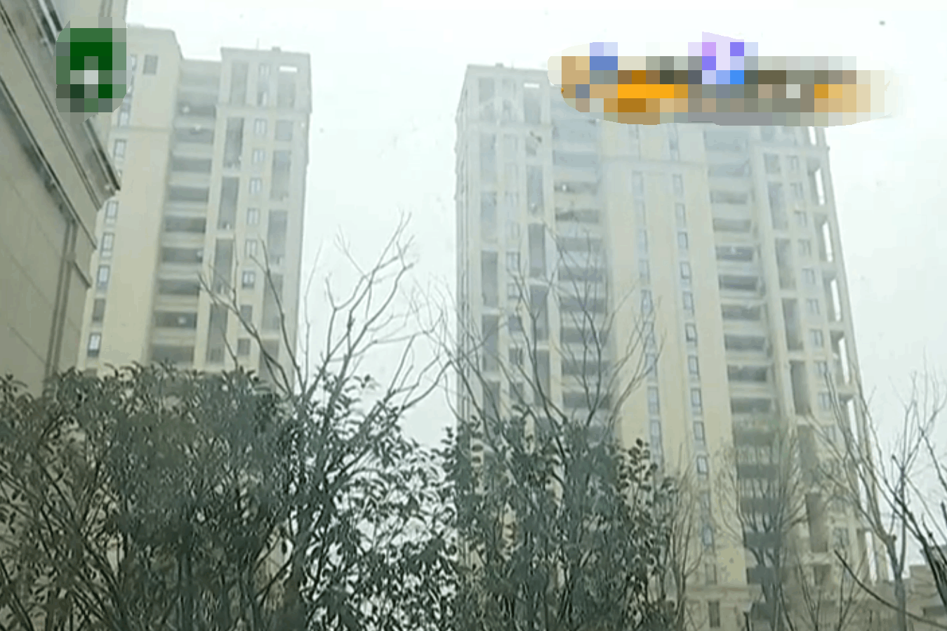 开发商通知业主交房 业主: 你证还没全, 怎么交!