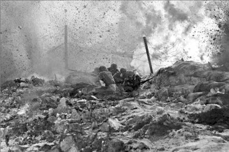 挡住日军两个师团，被盟军誉为“世界上最精锐之部队”，师长是谁？