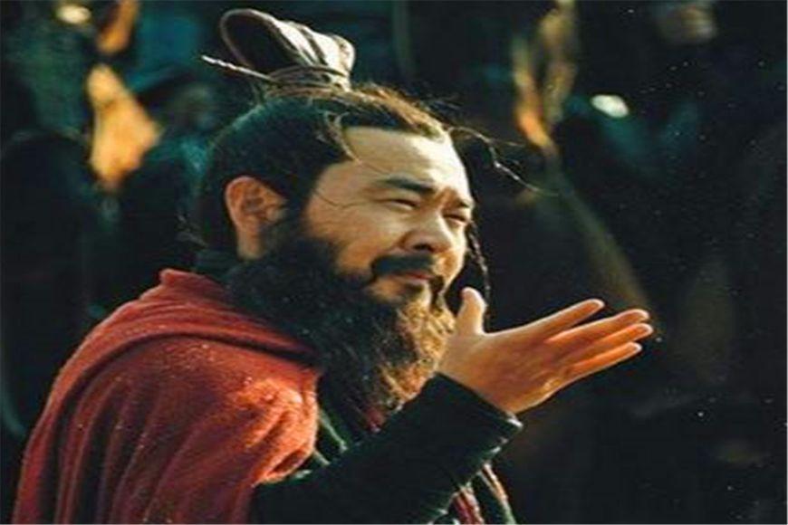 三国绿帽王: 老婆被两任上司霸占、关羽都不禁动心