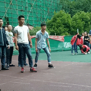 搞笑Gif: 颜值果然决定一切, 因为有颜值, 所以什么表情都是美美的