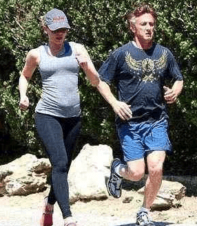 19岁“梯震”大方承认, 离婚两次, 依旧被称为玛丽莲梦露的接班人!