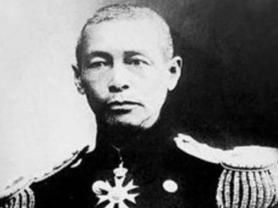 士兵趁将军睡了之后偷偷干了一件事, 将军醒后无奈说: 当我的女婿吧