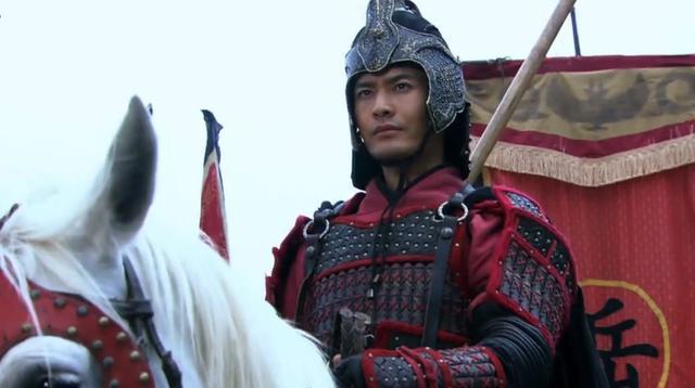 岳飞墓前曾经跪着五个铁人, 但如今只剩下四个, 少的那个人是谁?