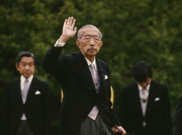 二戰德國投降后, 日本為何還要死扛?