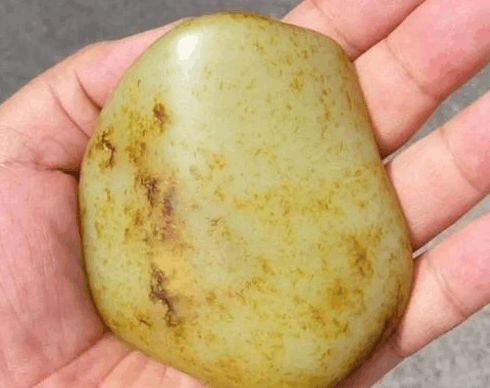 一块起拍6千万1.2亿被拍下的石头, 竟神似烤鸭