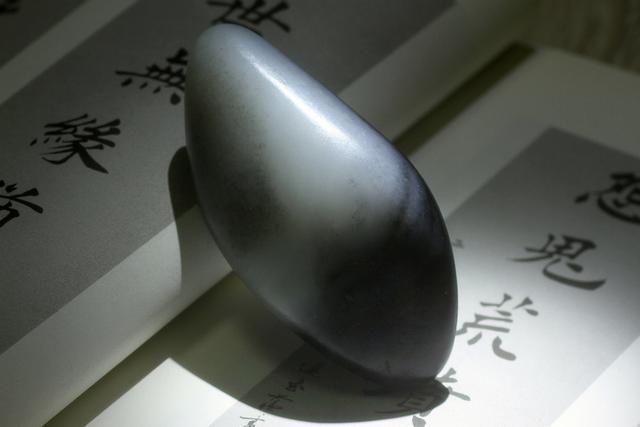 市场上几百上千的和田玉籽料都是什么