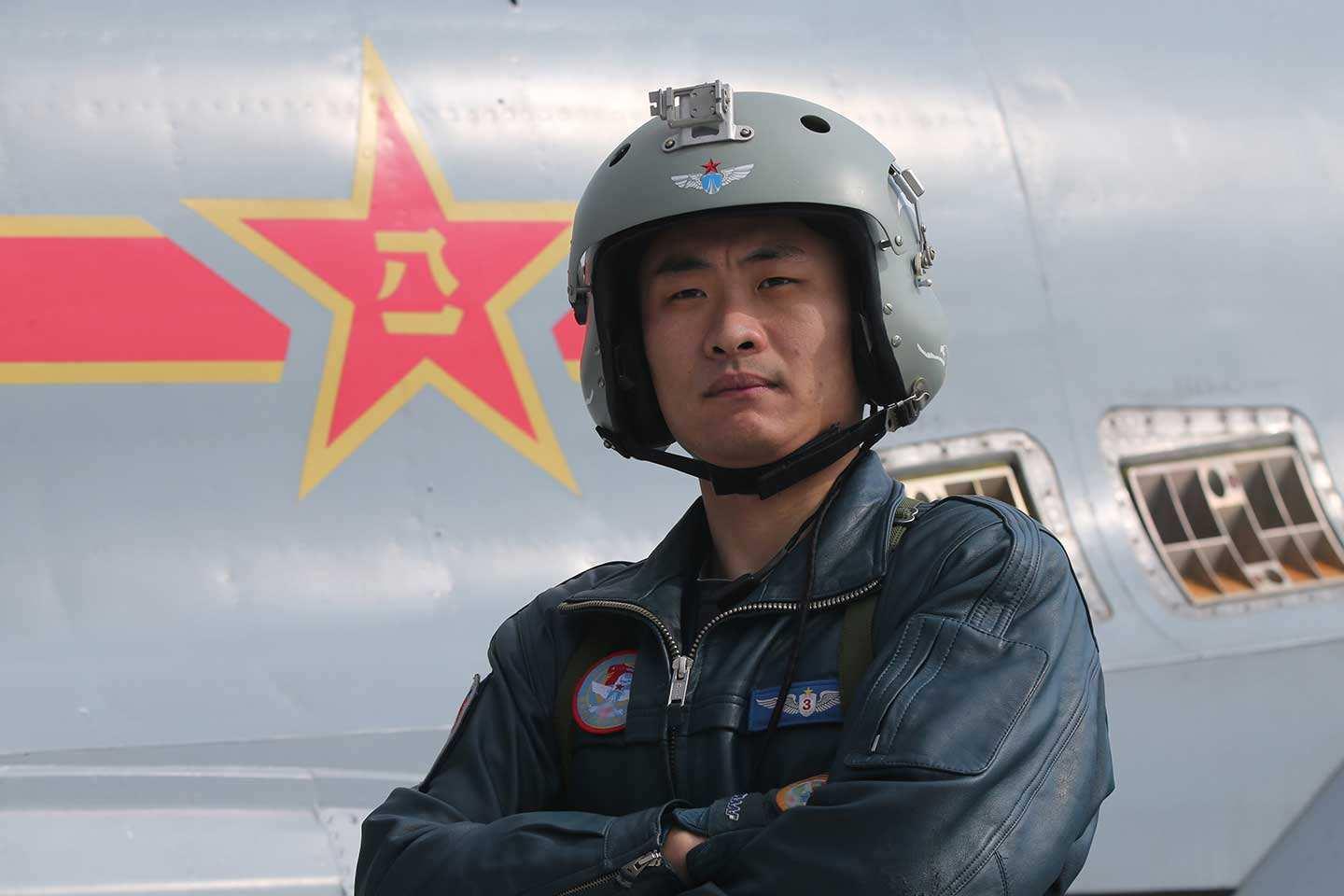 空军飞行员退伍后轻易去民航上班?