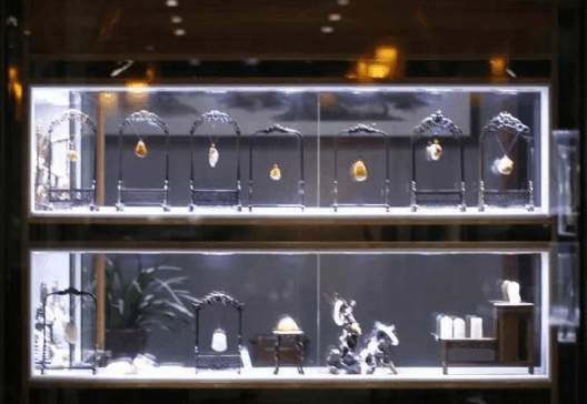 和田玉那么贵, 为什么和田玉玩家、玉商、玉雕师、都说自己很穷?