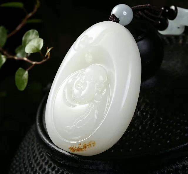 和田玉籽料原石是如何演变的!