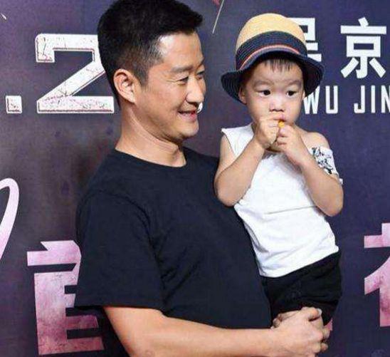 比起吴京儿子吴所谓, 谢娜女儿名字更随意, 网友: 绝对无重名