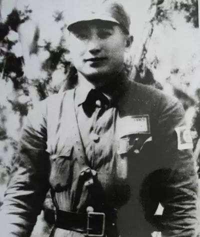 挡住日军两个师团，被盟军誉为“世界上最精锐之部队”，师长是谁？