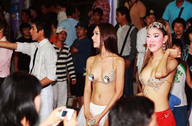 近日泰国旅游业下降, 放大招吸引中国游客, 中国